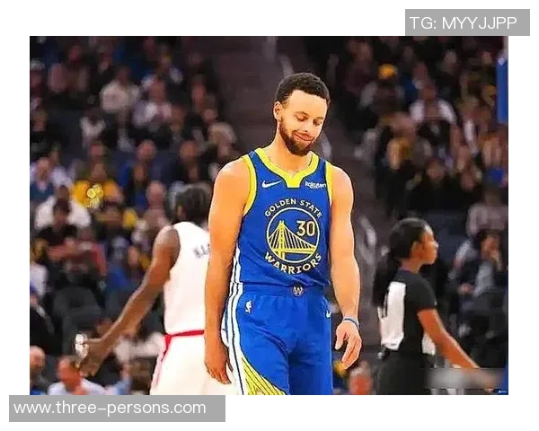 库里28+9+6勇士反转太阳完结3连败 追梦被驱赶布克38分丢扳平球